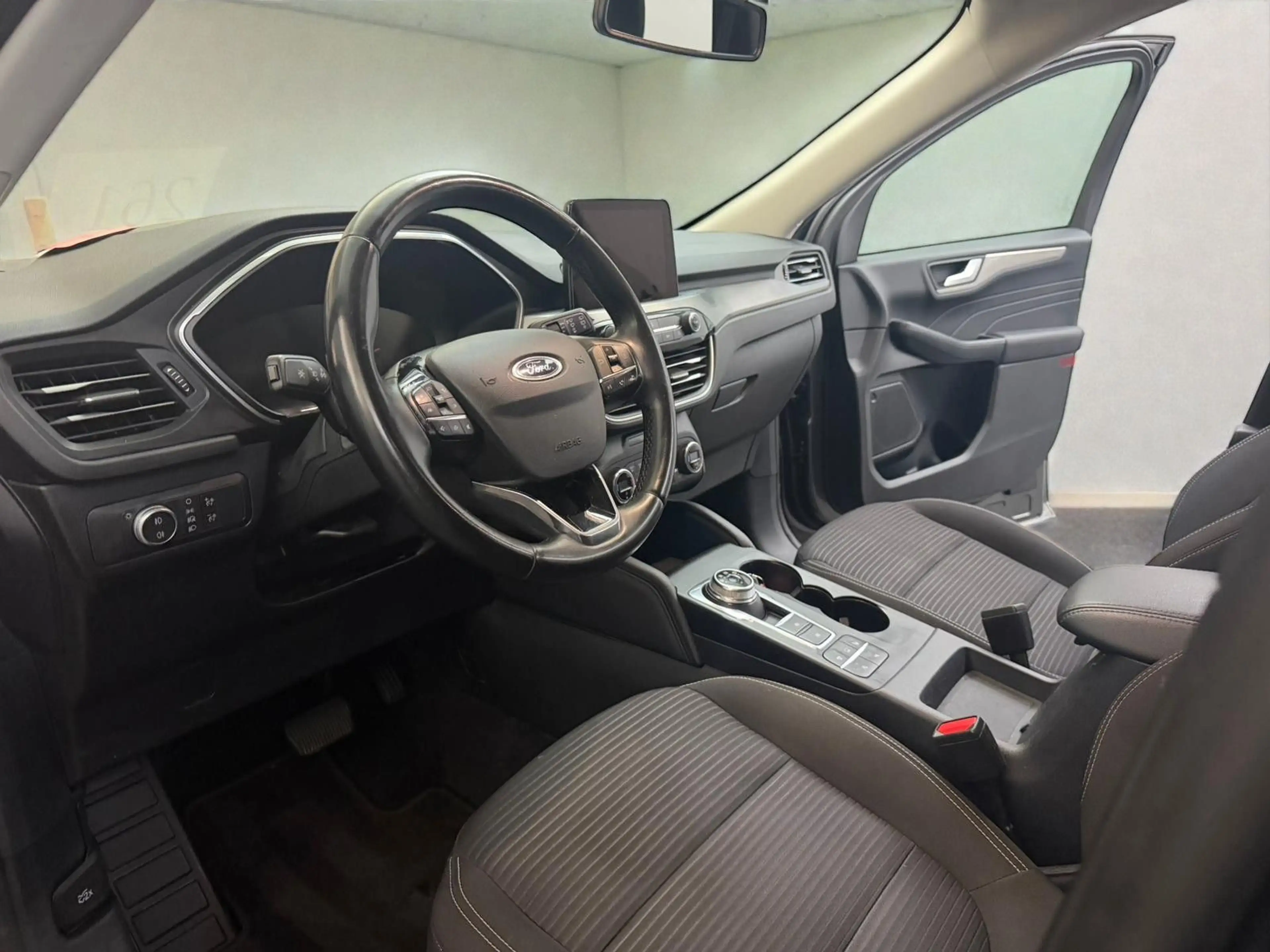Ford Kuga AWD Titanium*AHK*TECHNOLOGIE*WINTER 2 — photo 9