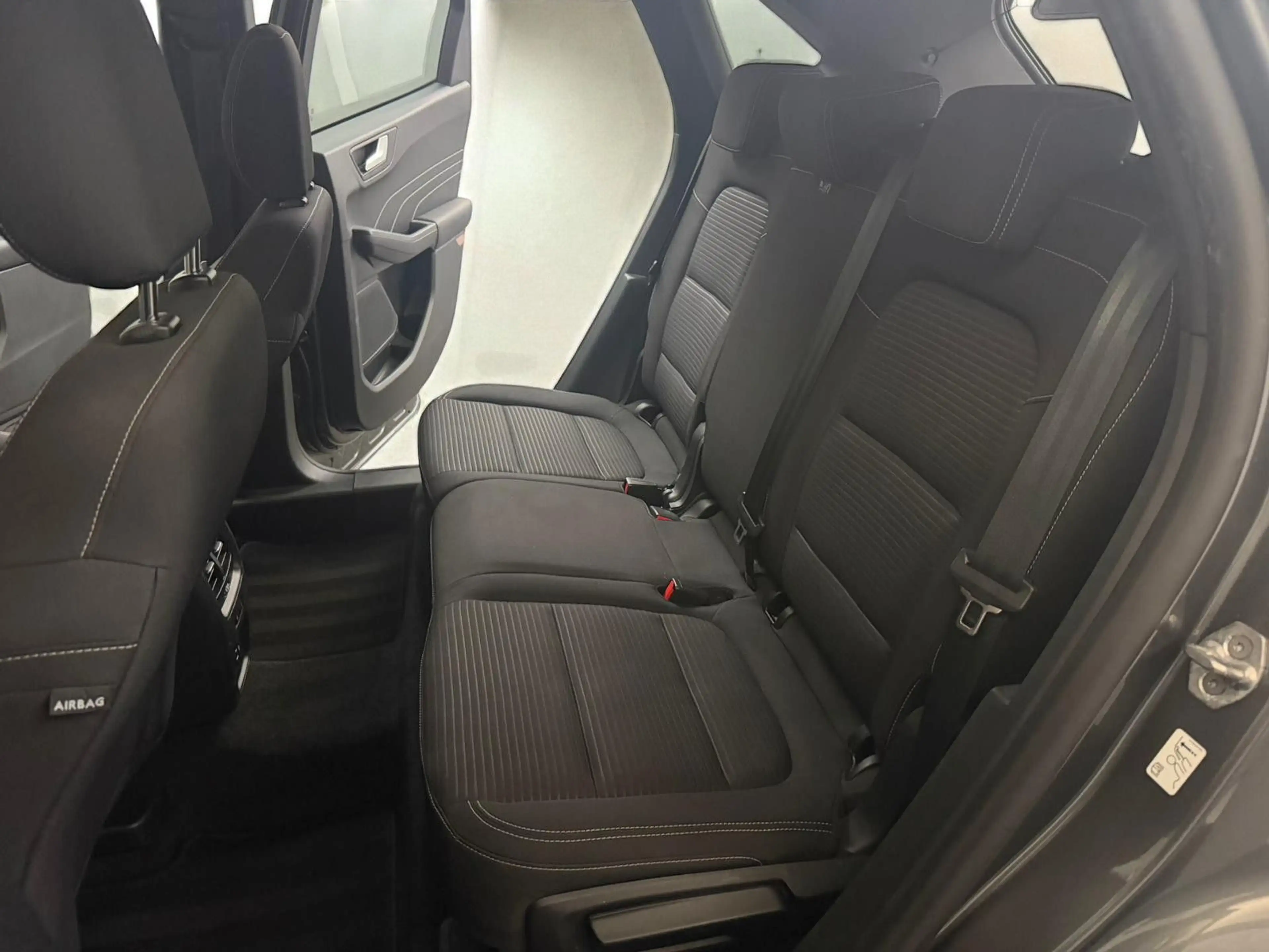 Ford Kuga AWD Titanium*AHK*TECHNOLOGIE*WINTER 2 — photo 12