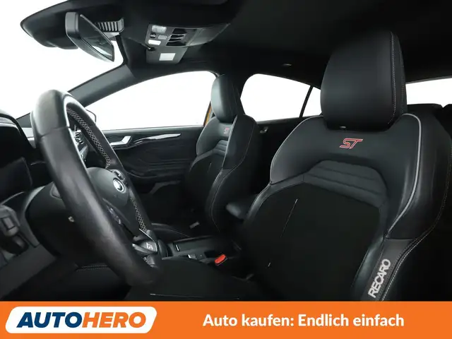 Ford Focus view 10