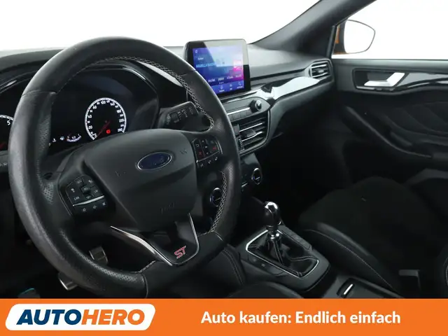 Ford Focus view 11