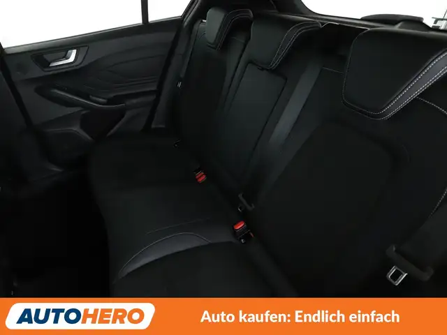 Ford Focus view 14