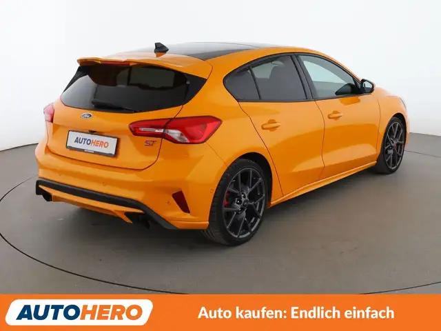 Ford Focus view 6