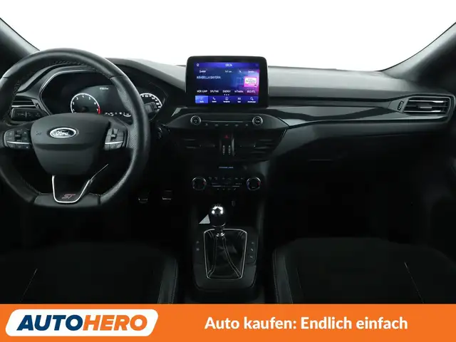 Ford Focus view 12