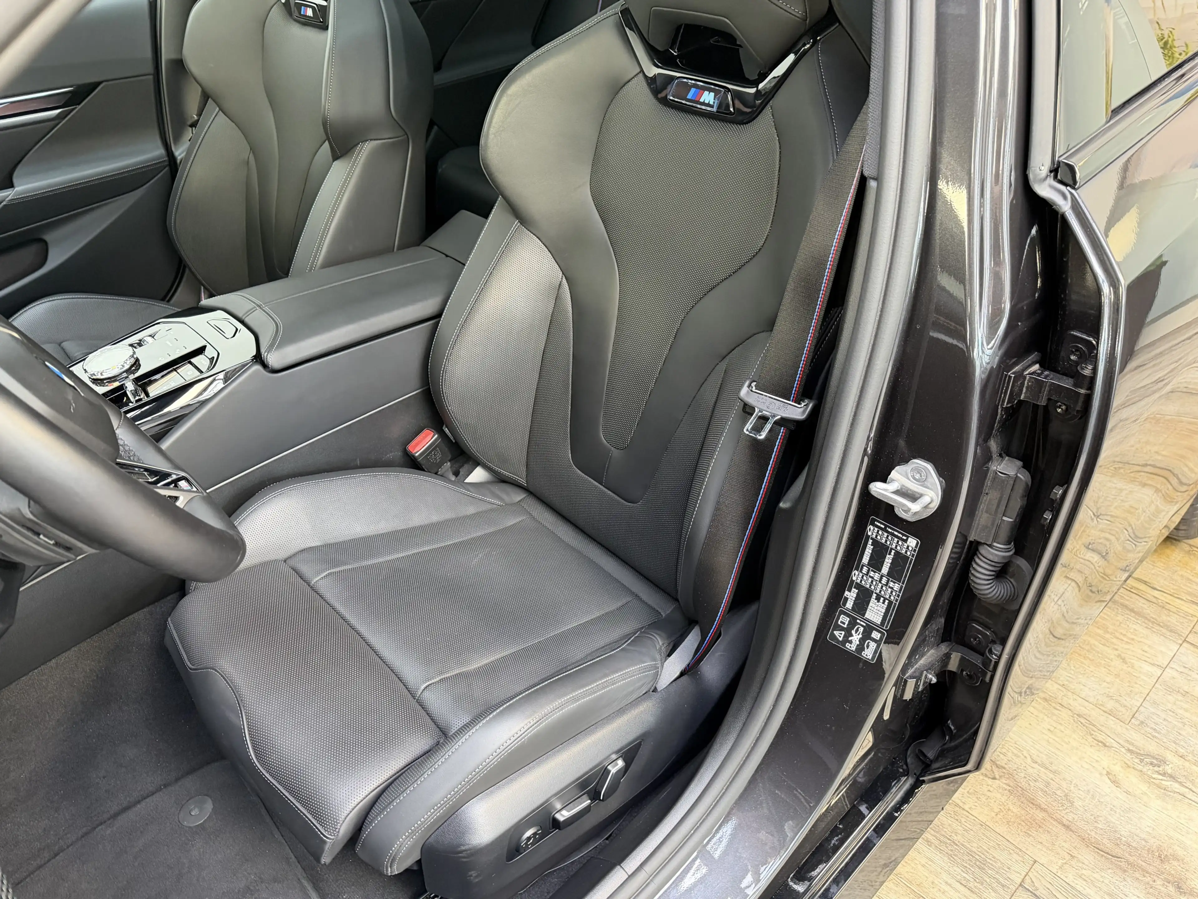 BMW 540 xDr. M Sport Pro Pano ACC B&W Sitzlüft. 360 — photo 13