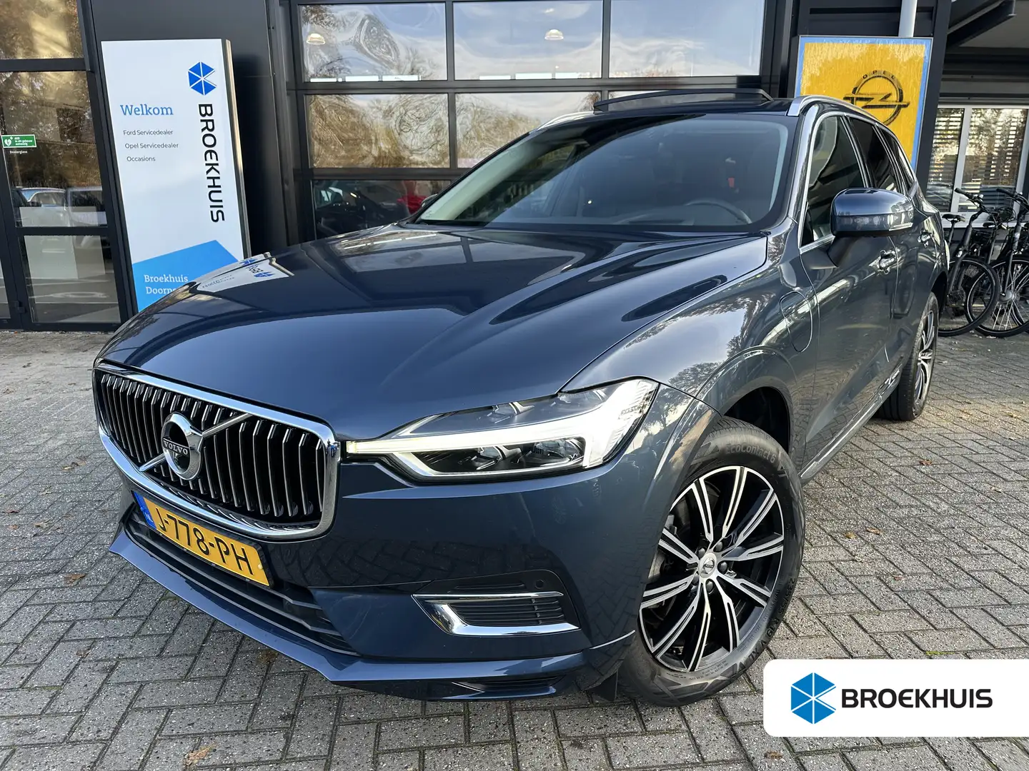 Volvo XC60 340PK Recharge T6 AWD Inscription | SCHUIF/KANTEL Bleu - 1