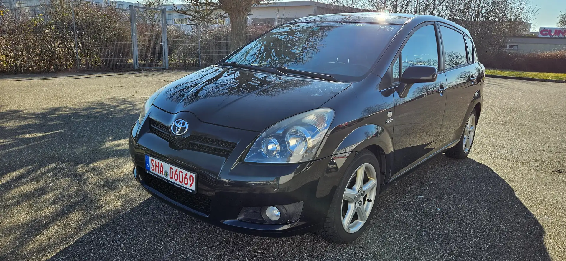 Toyota Corolla Verso 2.2 D-CAT Sol/Klimaautomatik/Rück Kamera Noir - 1