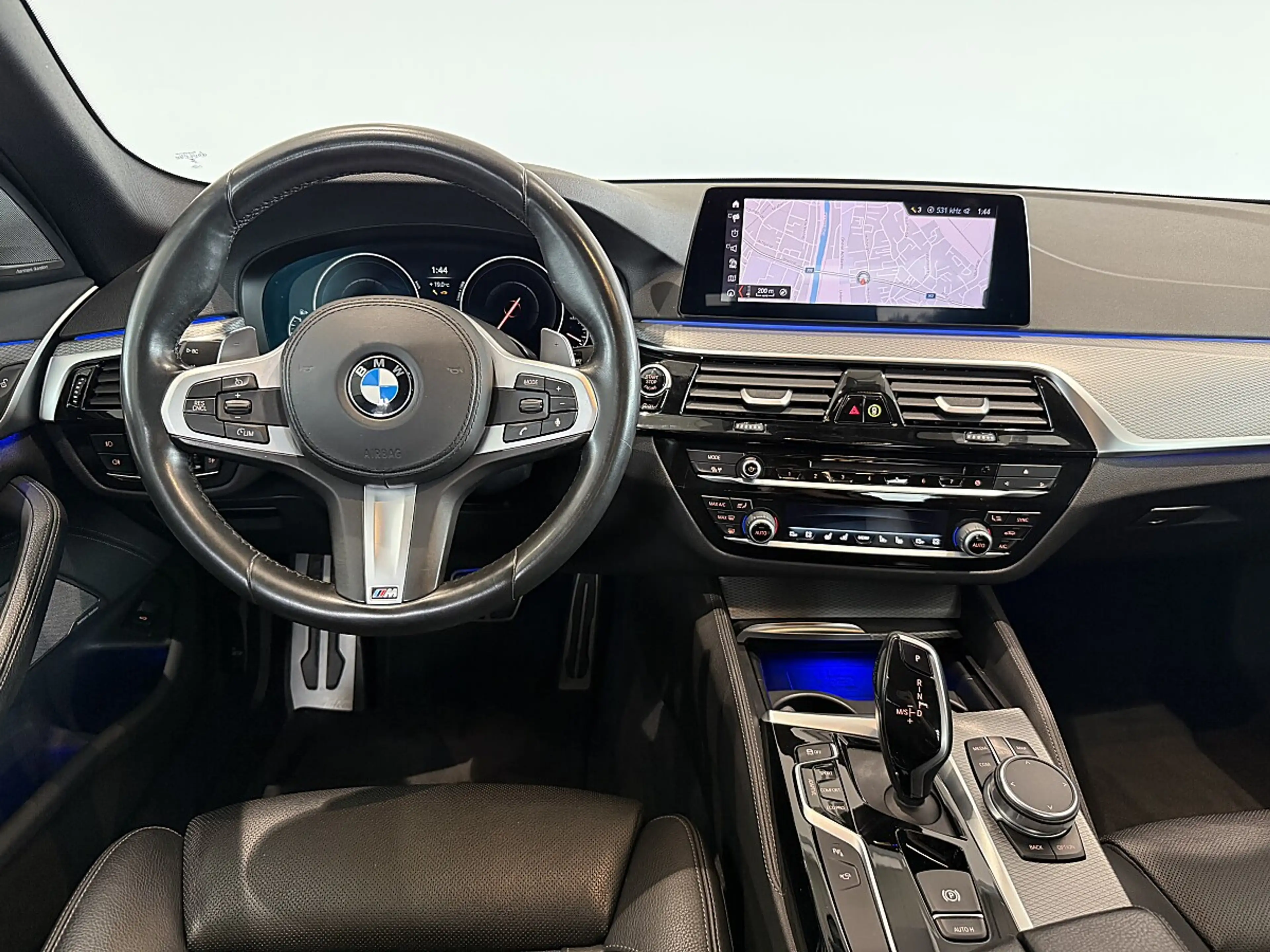 BMW 540 i xDrive M-Sport Aut.*Sitzkühlung*Fond-Entertai... — photo 13