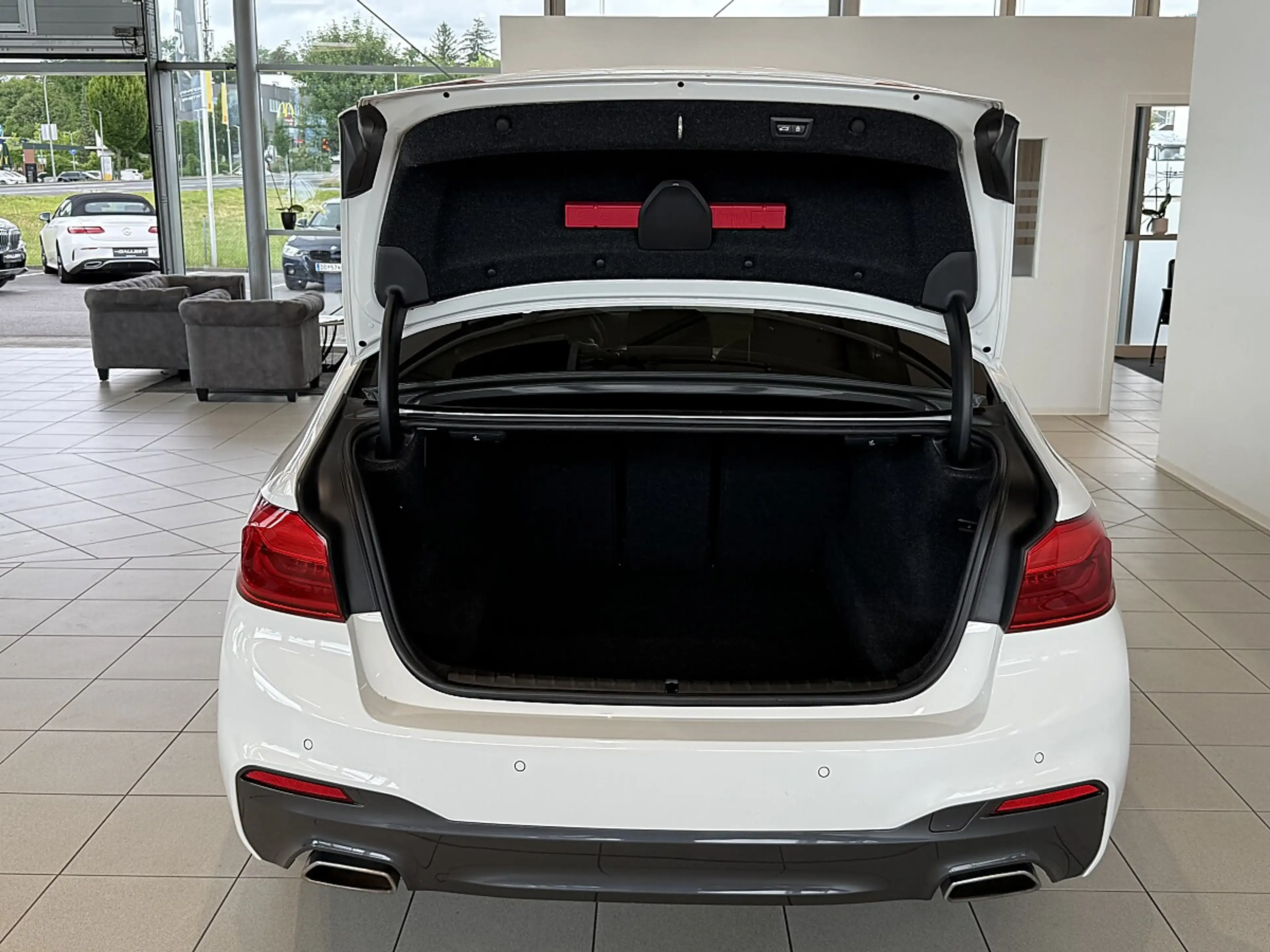 BMW 540 i xDrive M-Sport Aut.*Sitzkühlung*Fond-Entertai... — photo 5
