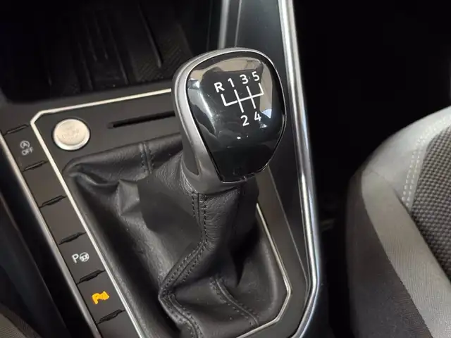 Volkswagen Polo view 27