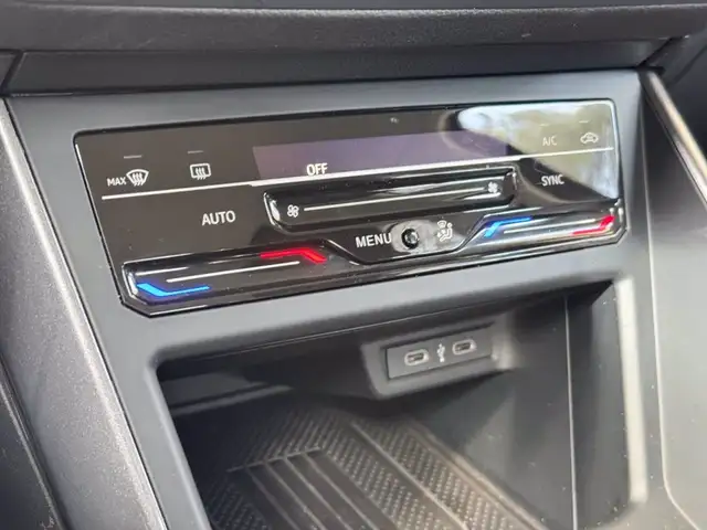 Volkswagen Polo view 26