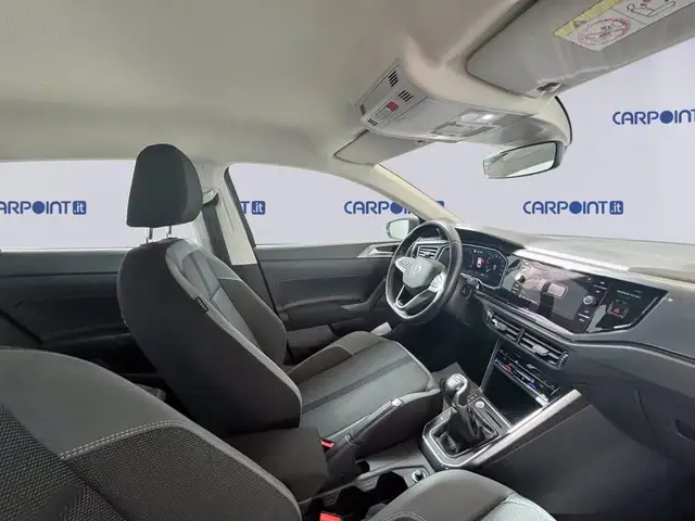 Volkswagen Polo view 8