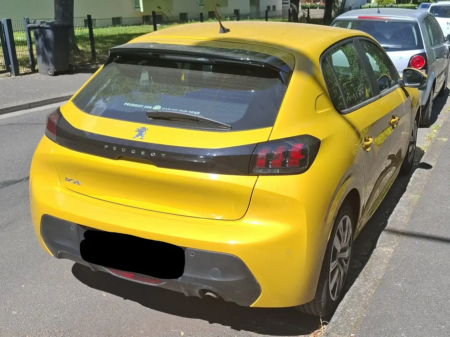 Peugeot 208 208 PureTech 75 Active Gelb - 2