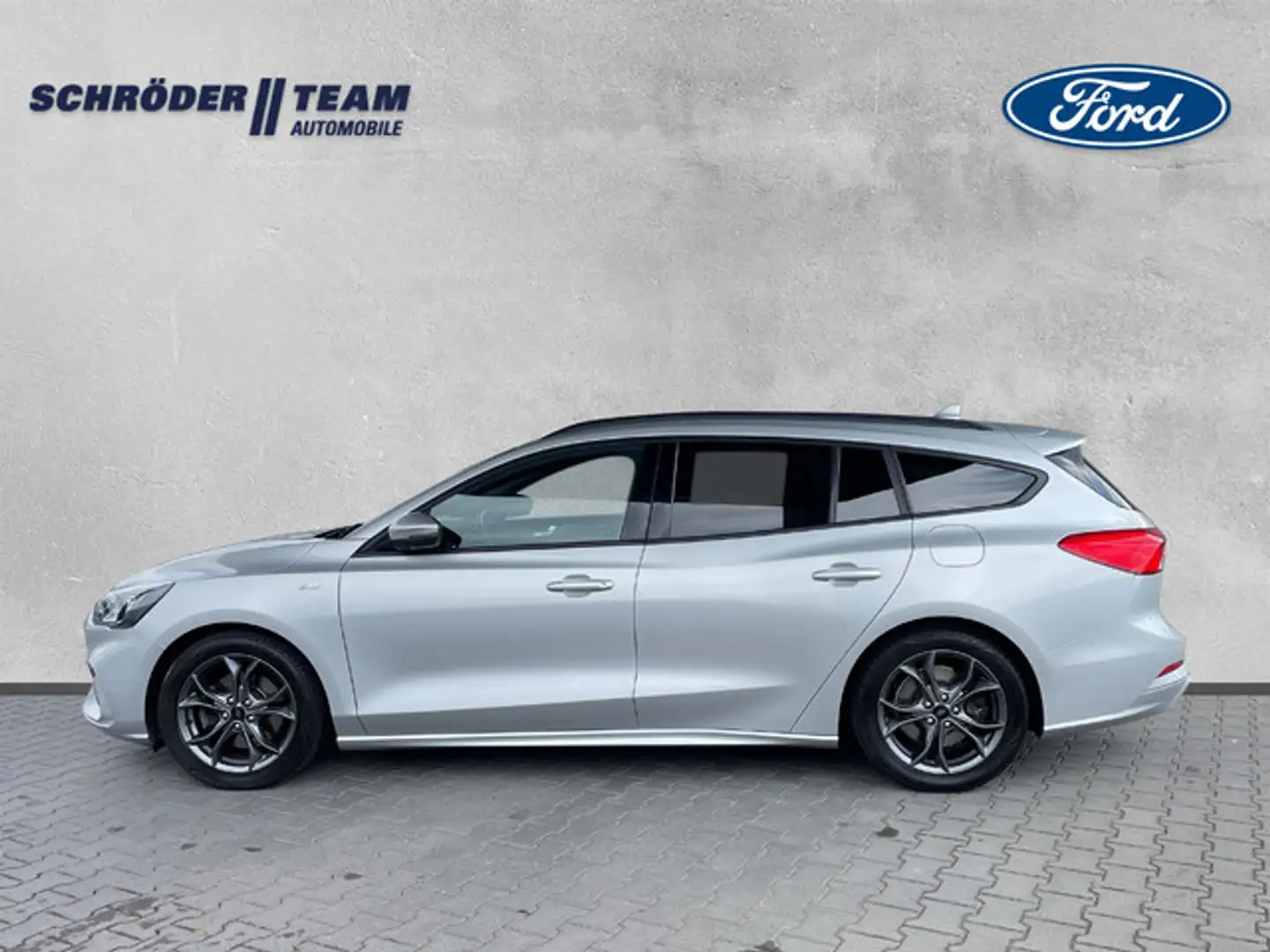 Ford Focus Turnier ST-Line Plateado - 2