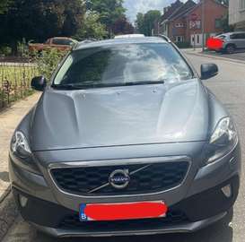 V40 Cross Country 2.0 D2 Momentum
