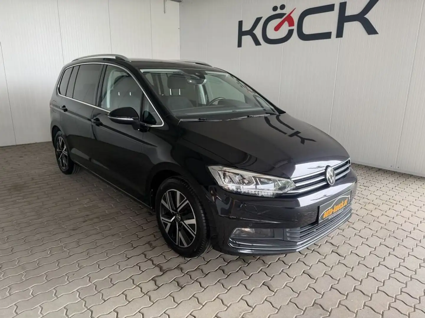 Volkswagen Touran Highline ACC AHV Schwarz - 1