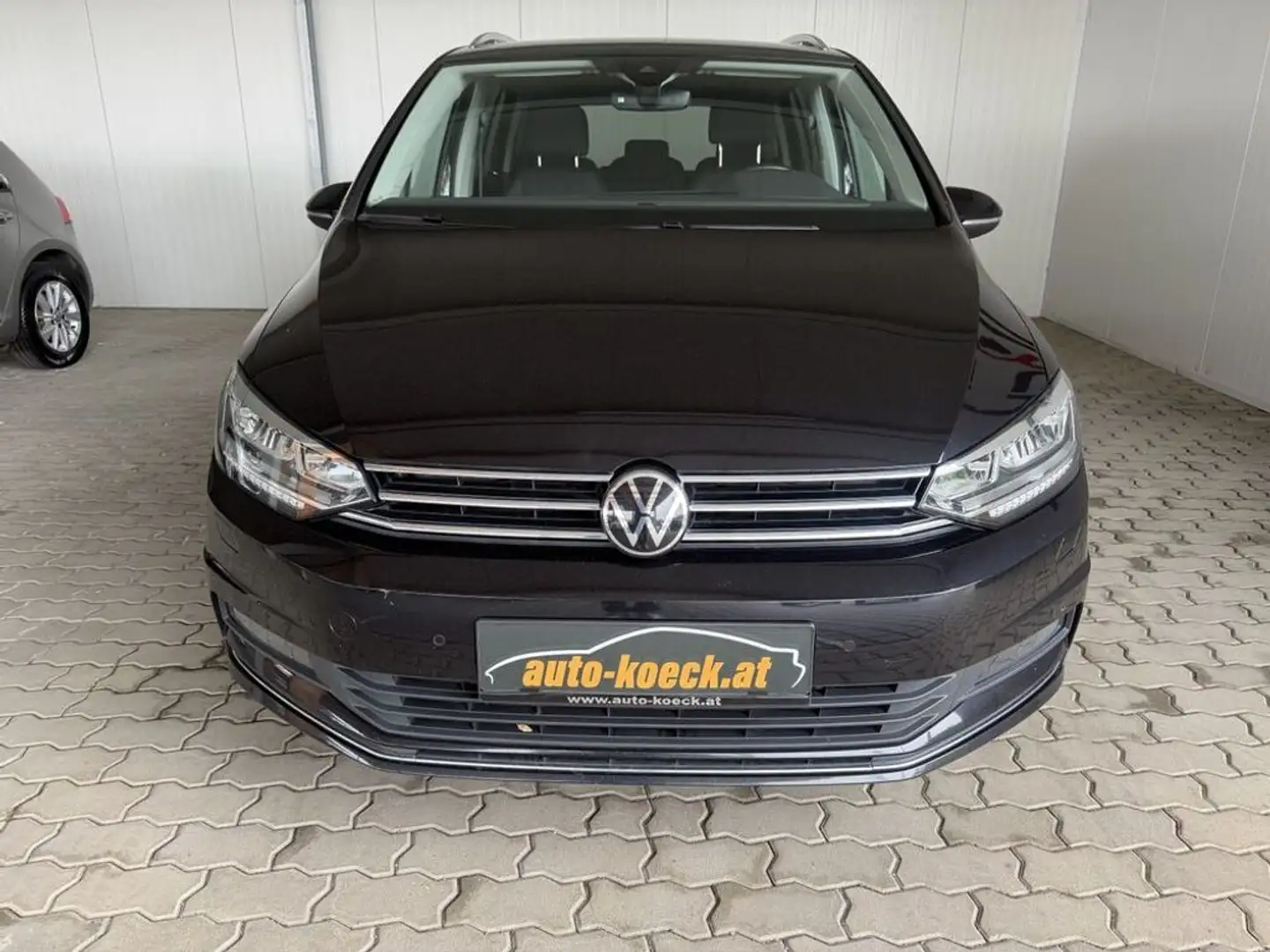 Volkswagen Touran Highline ACC AHV Schwarz - 2