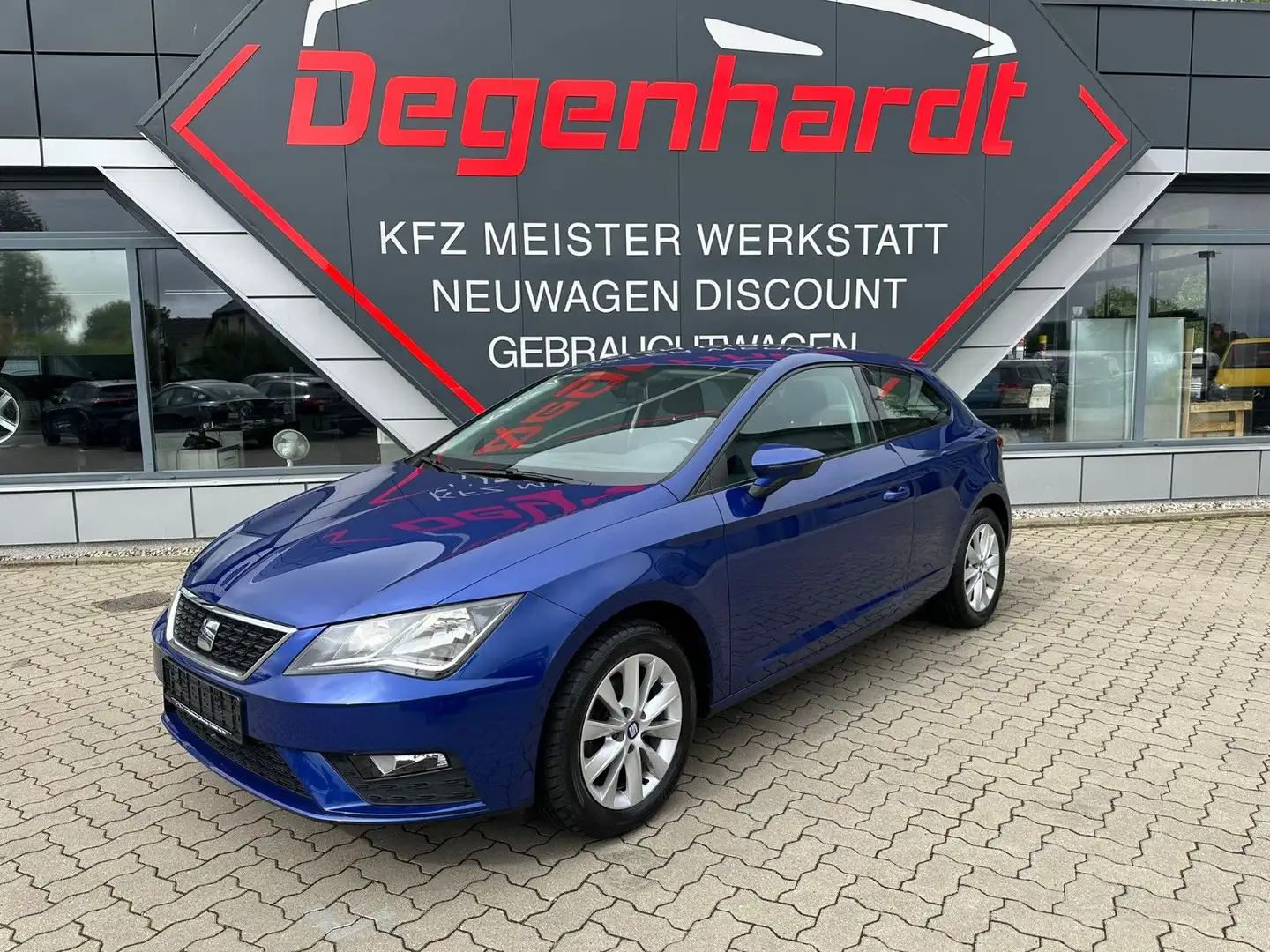 SEAT Leon SC Style Temp AHK PDC LED-Tag Blau - 1