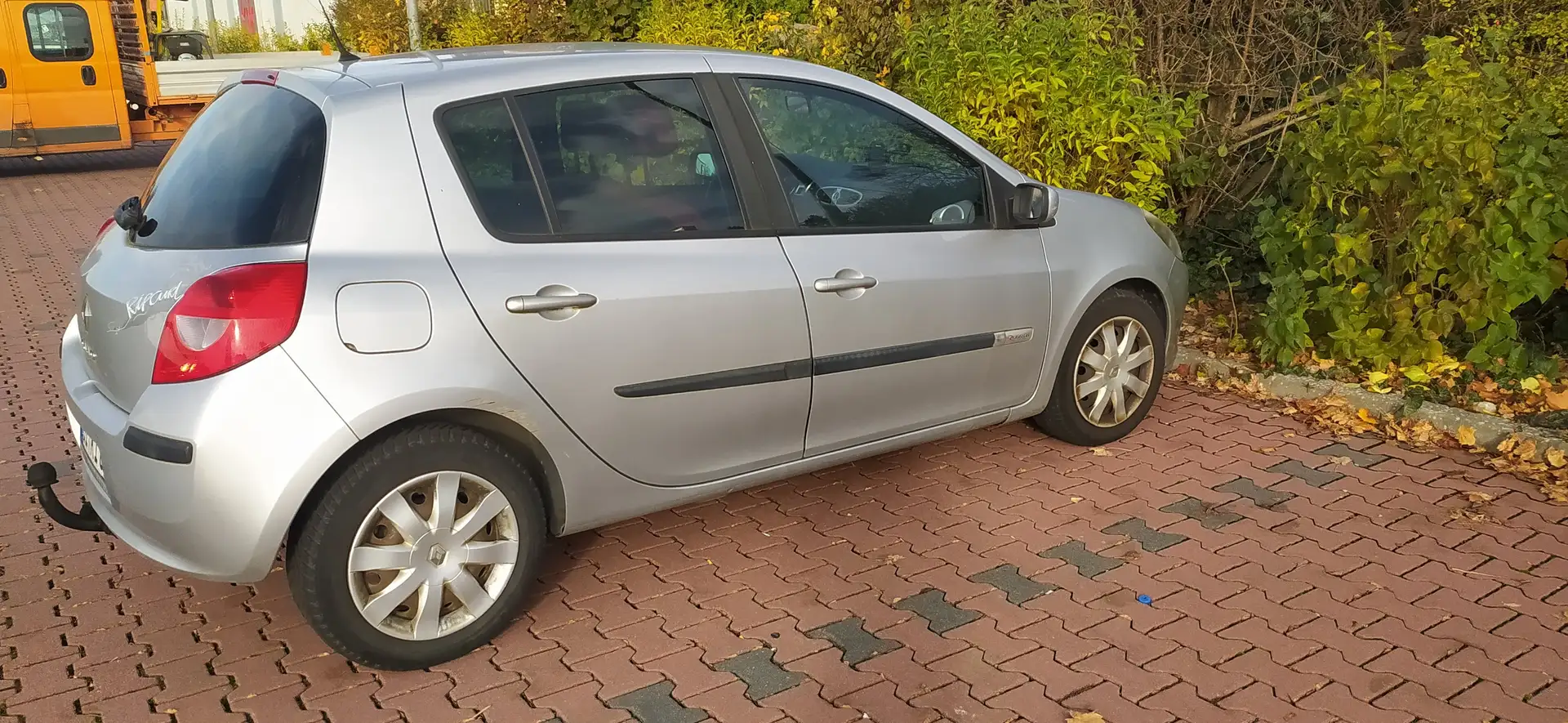Renault Clio Clio 1.2 16V TCE Extreme Silber - 2
