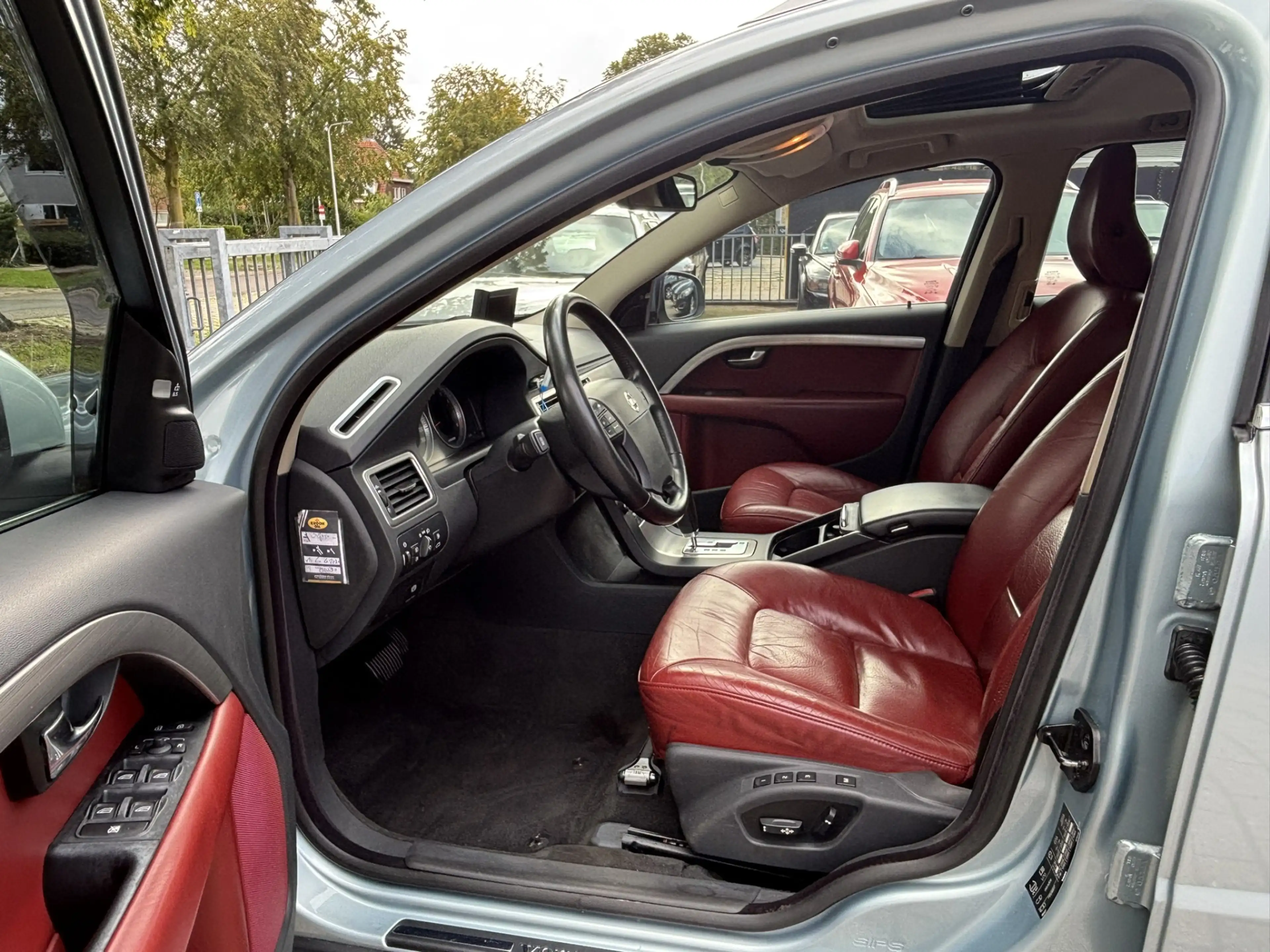 Volvo V70 3.0 T6 AWD Summum Schuifdak Keyless ACC — photo 4
