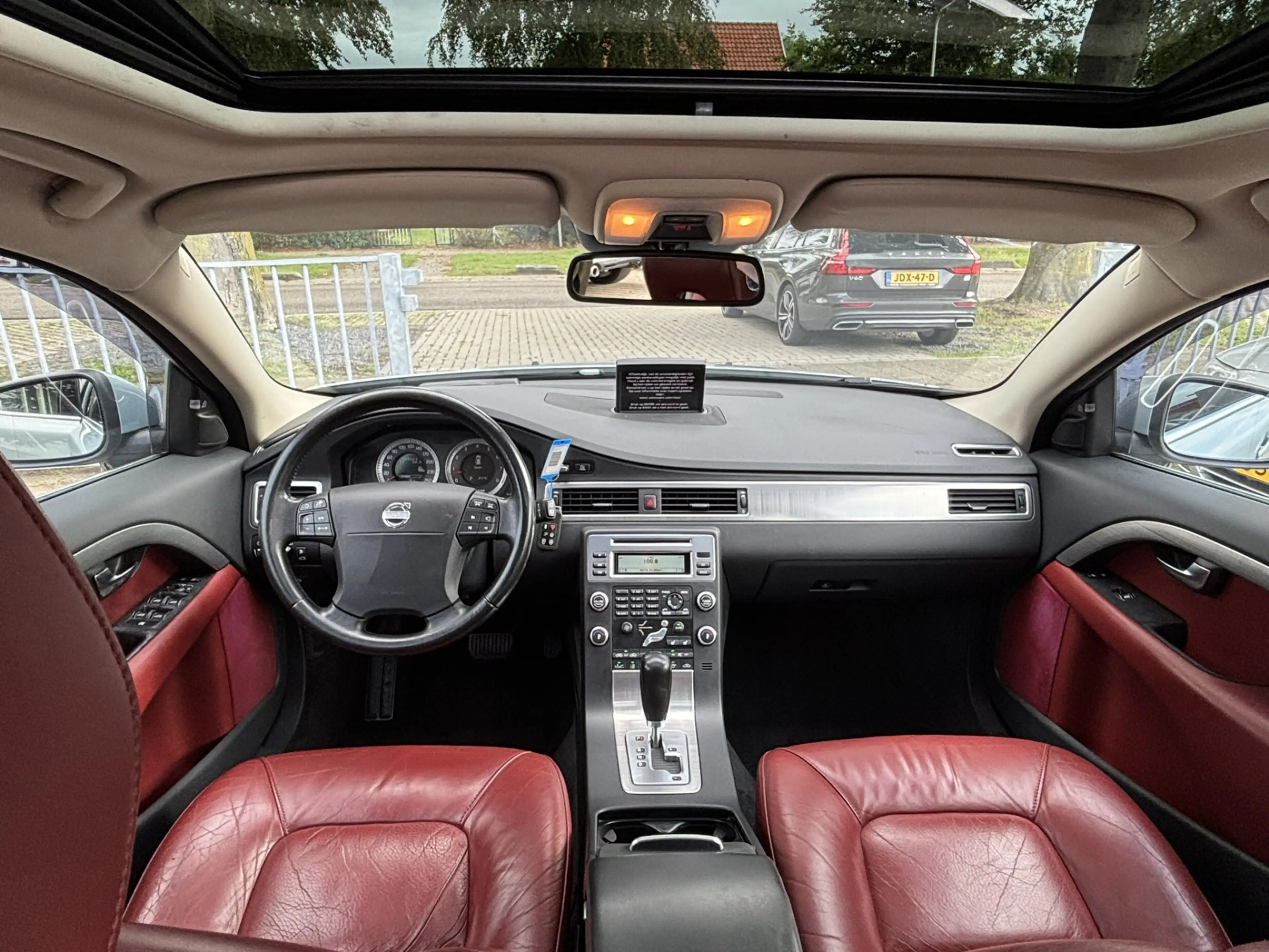 Volvo V70 3.0 T6 AWD Summum Schuifdak Keyless ACC — photo 2