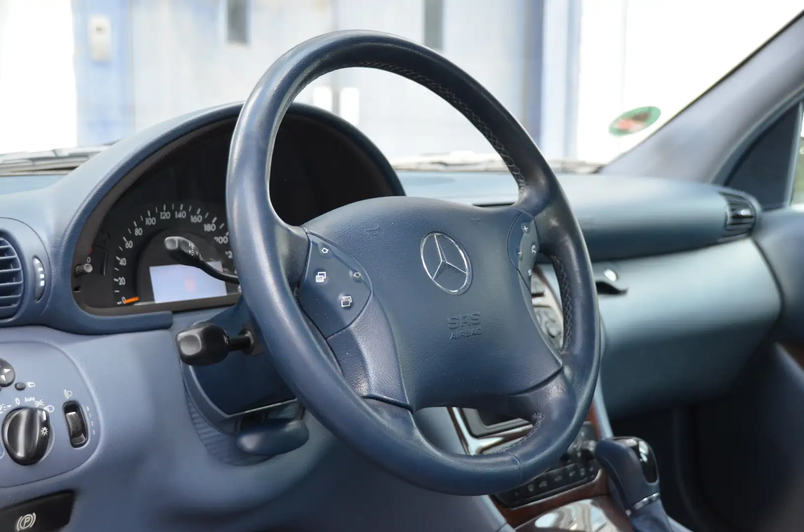 Mercedes-Benz C 180 C 180 Kompressor /KLIMA/1HD/PDC/TÜV NEU Grau - 2