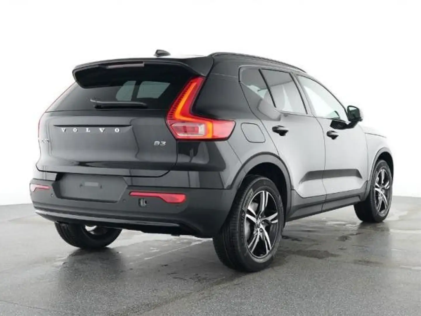 Volvo XC40 B3 Benzin 2WD Plus Dark DKG/Panorama/360° Schwarz - 2