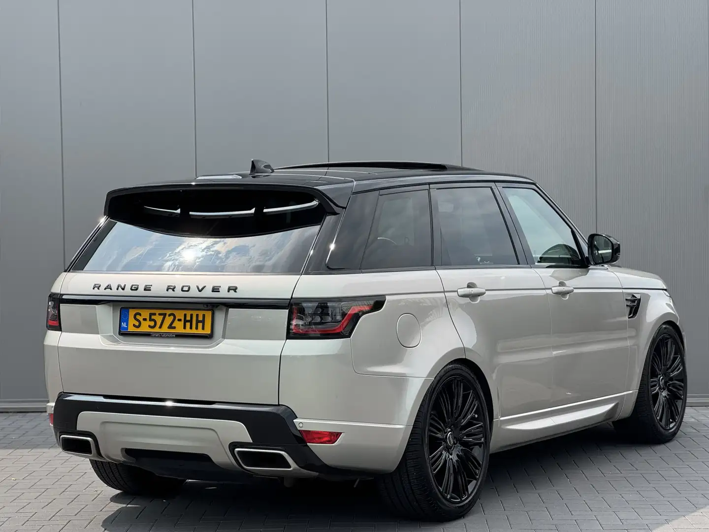 Land Rover Range Rover Sport D250 HSE Dynamic | Panorama | 22" | SVO Paint | Ca Goud - 2