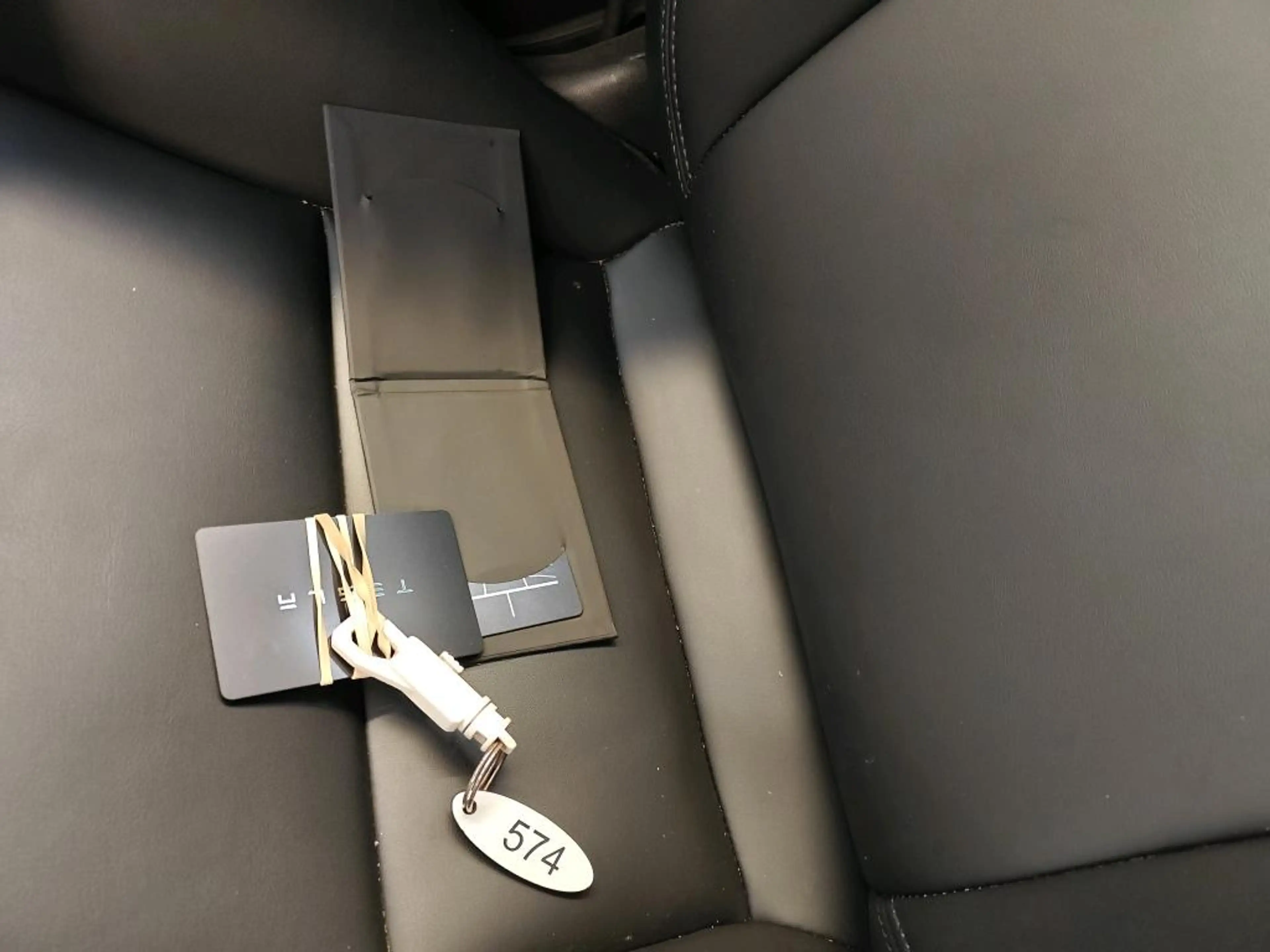 Tesla Model 3 Standard RWD Plus 91.4% SoH UPGRADE [ AMD RYZEN+WA — photo 9