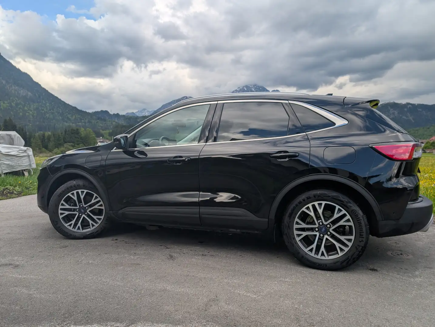 Ford Kuga Kuga 2,5 Duratec PHEV Titanium Aut. Titanium Schwarz - 2