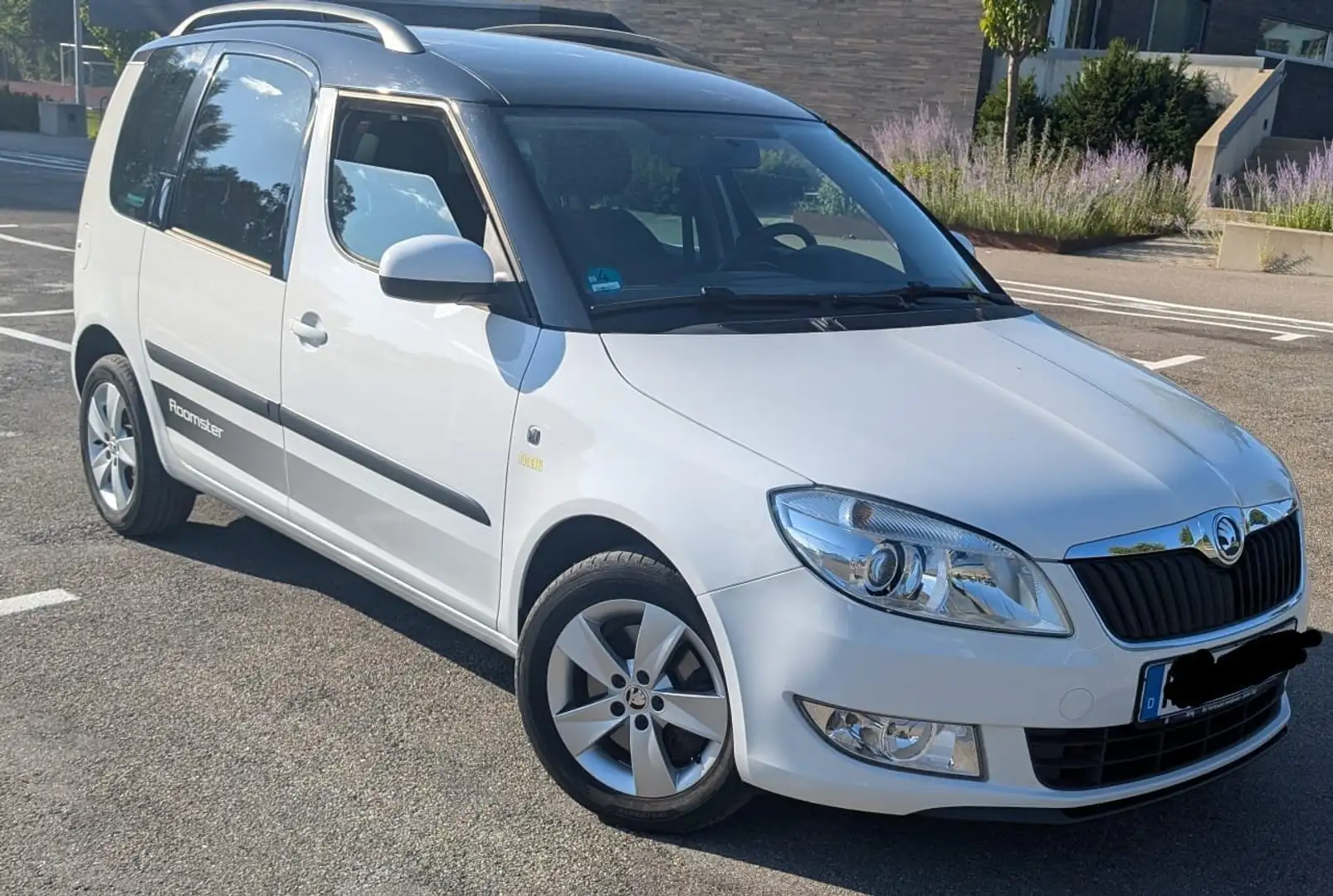 Skoda Roomster Roomster 1.2 TSI Fresh Alb - 2