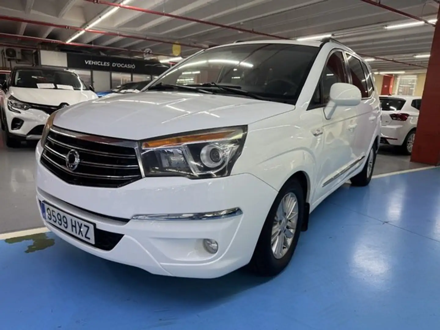 SsangYong Rodius 2.0e-Xdi Premium Blanco - 1