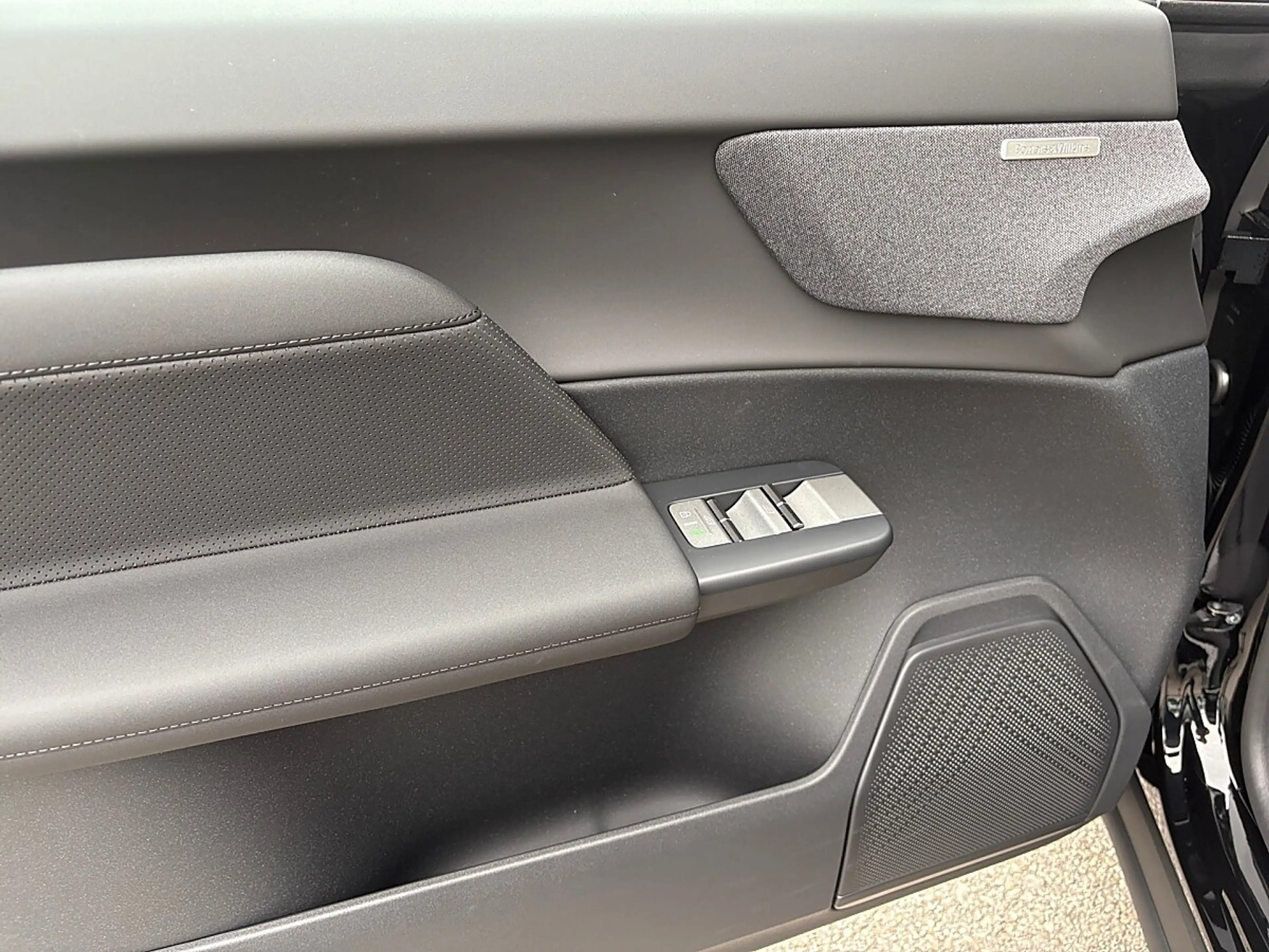 Volvo EX60 EX 60 P10 AWD Ultra — photo 11