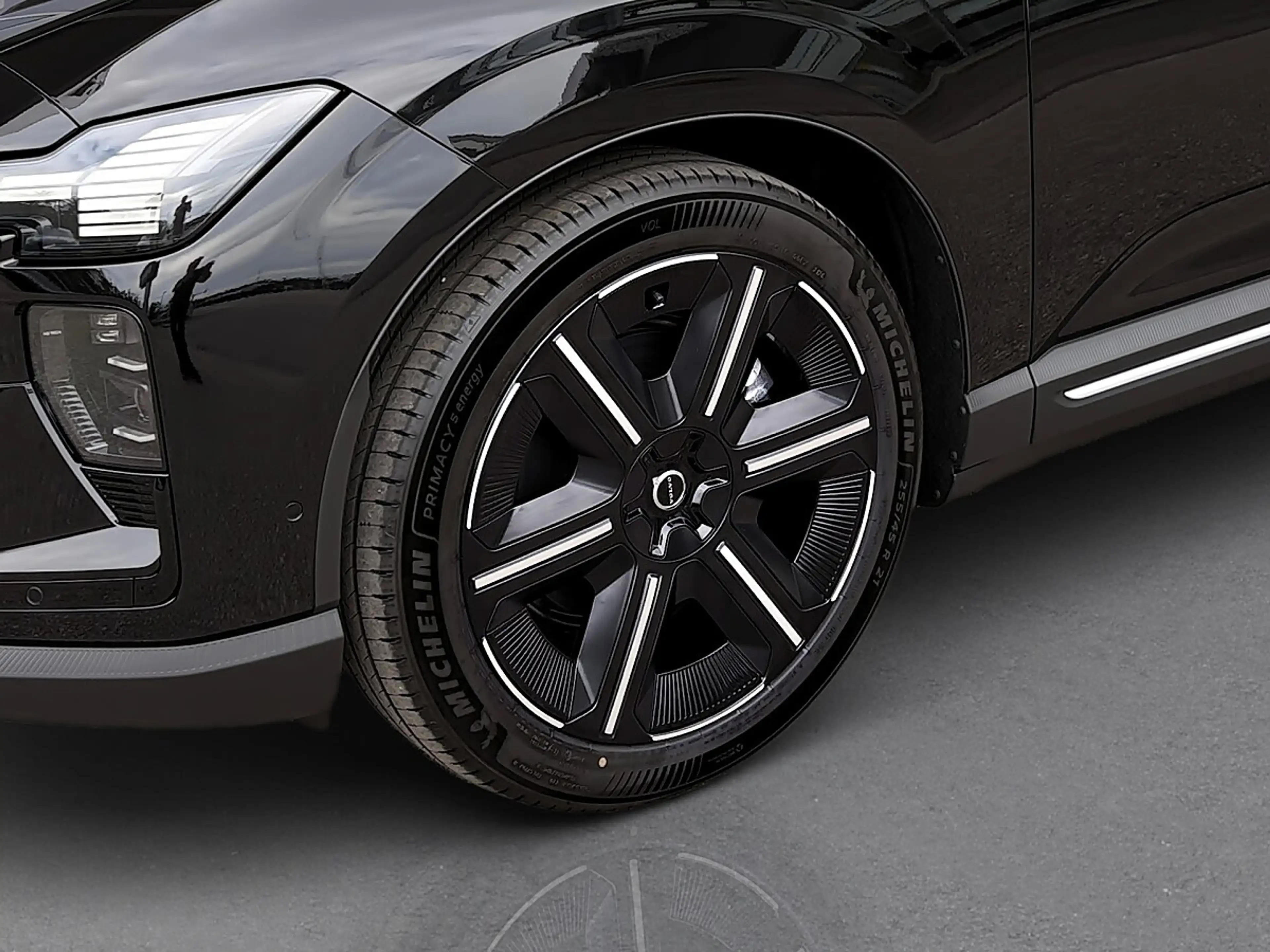 Volvo EX60 EX 60 P10 AWD Ultra — photo 8