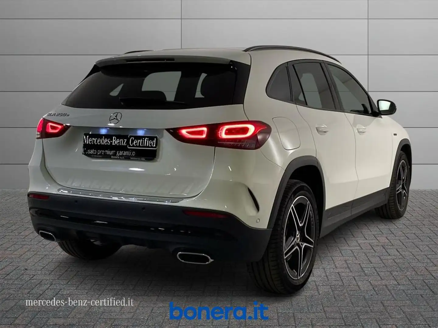Mercedes-Benz GLA 250 eq-power Premium auto Blanc - 2