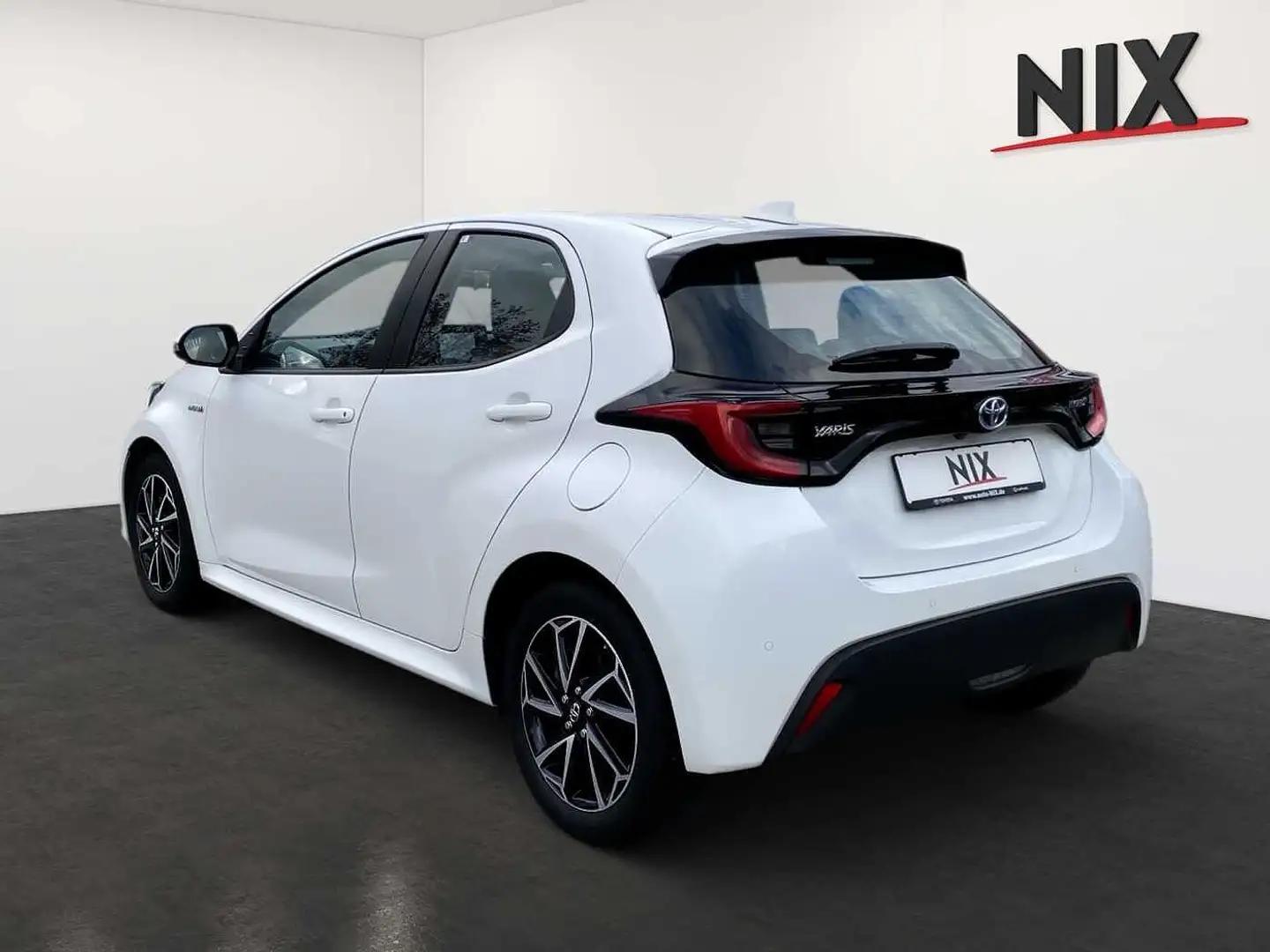 Toyota Yaris 1.5 Hybrid  Team D KAMERA BLUETOOTH Weiß - 2