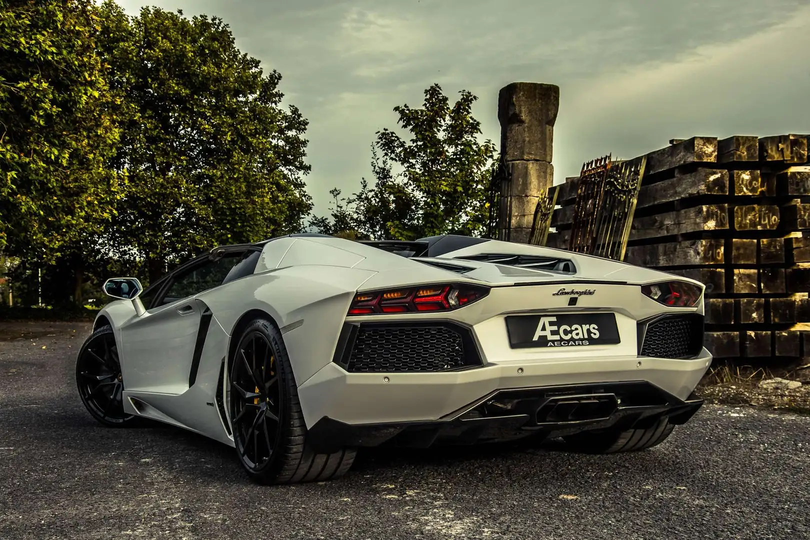 Lamborghini Aventador ROADSTER LP700-4 ***LIFT /CAMERA / HEATED SEATS*** Blanco - 2