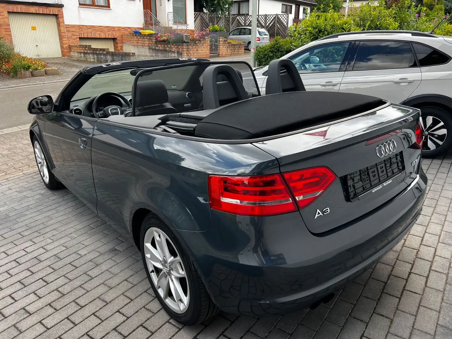 Audi A3 Cabriolet Ambition Grau - 2