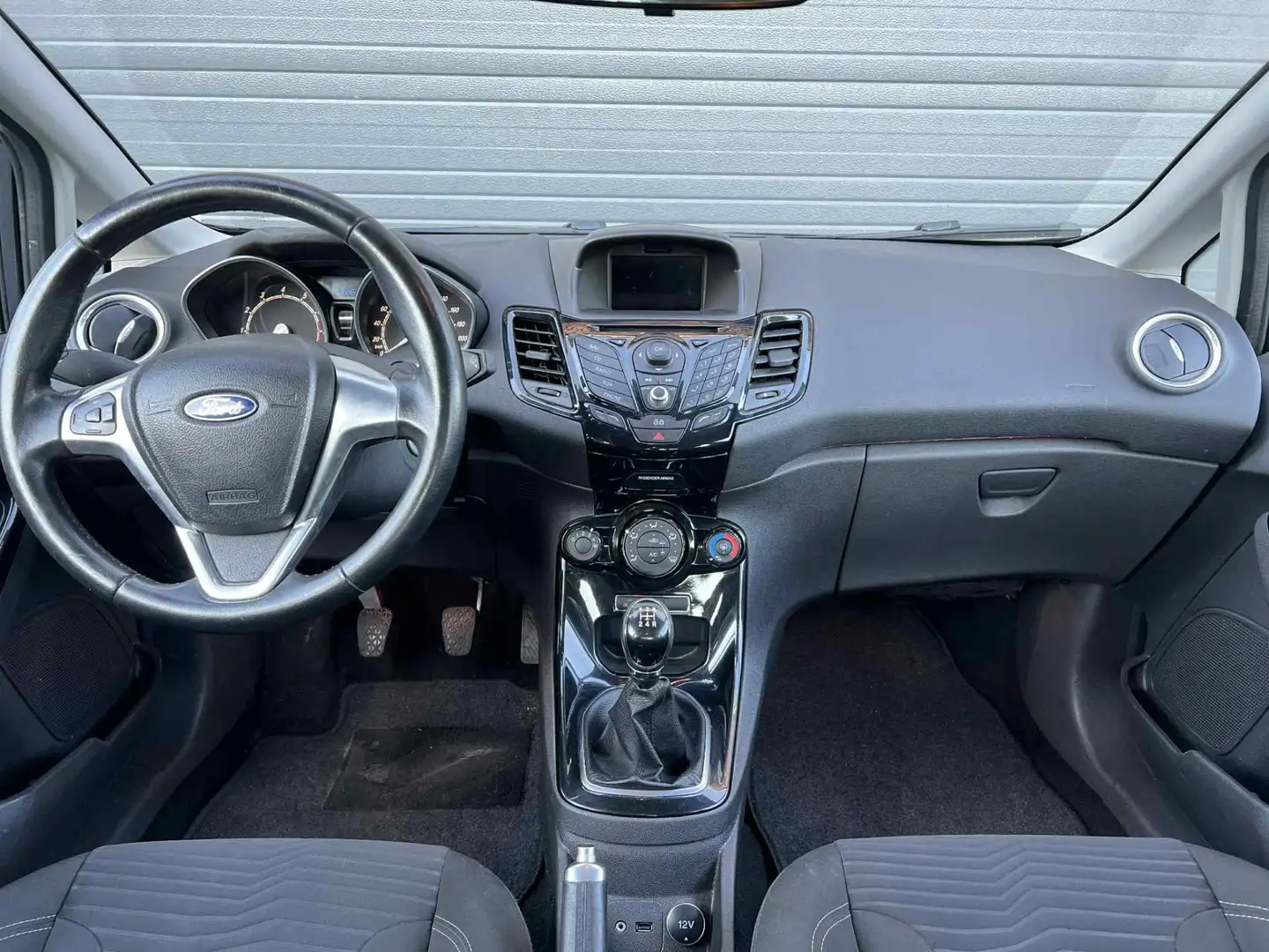 Ford Fiesta 1.0 EcoBoost Titanium|Goed onderhouden|Airco|Sport Noir - 2