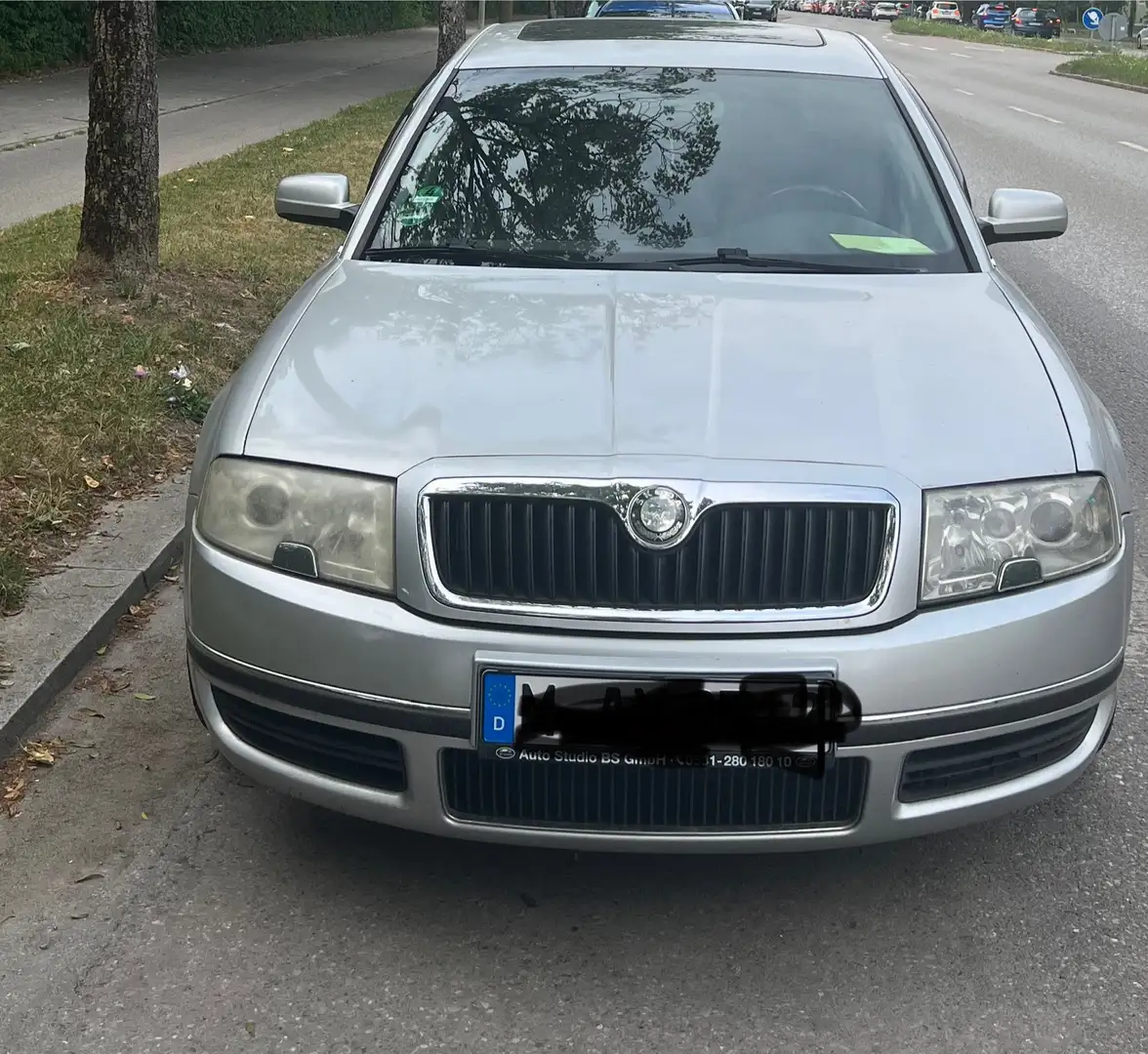 Skoda Superb 2.8 V6 Automatik Elegance - 1