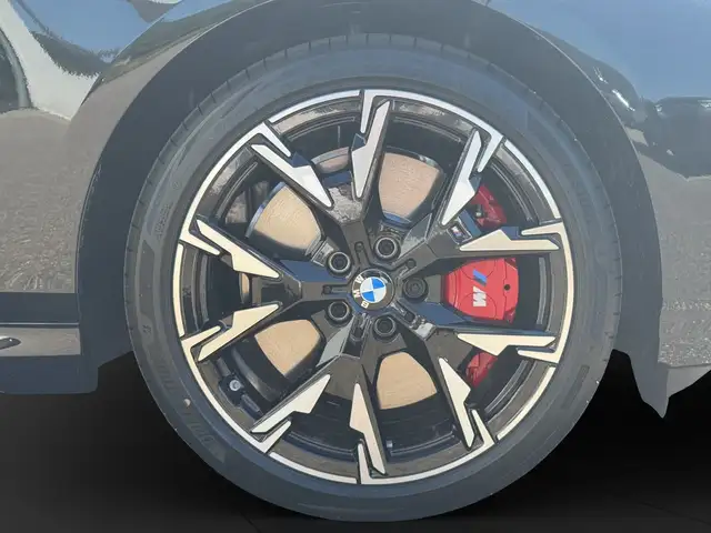 BMW 2 Series view 11