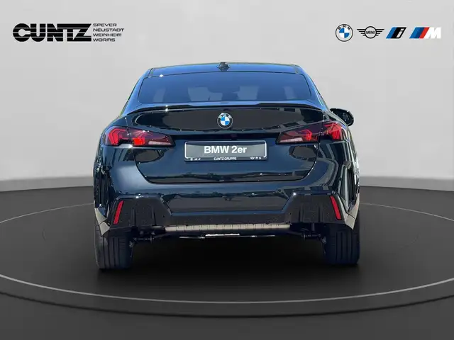 BMW 2 Series view 6