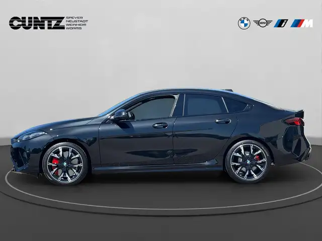 BMW 2 Series view 8