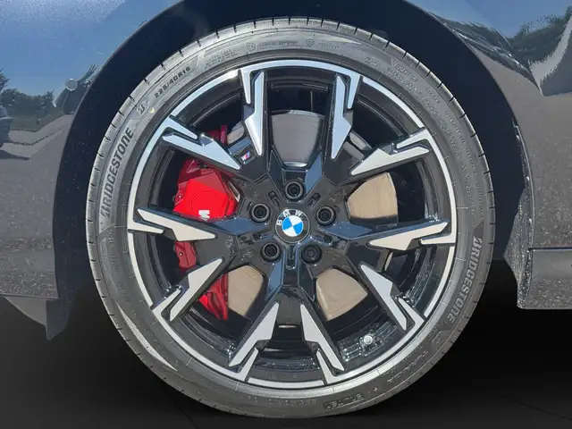BMW 2 Series view 9