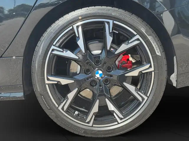 BMW 2 Series view 10