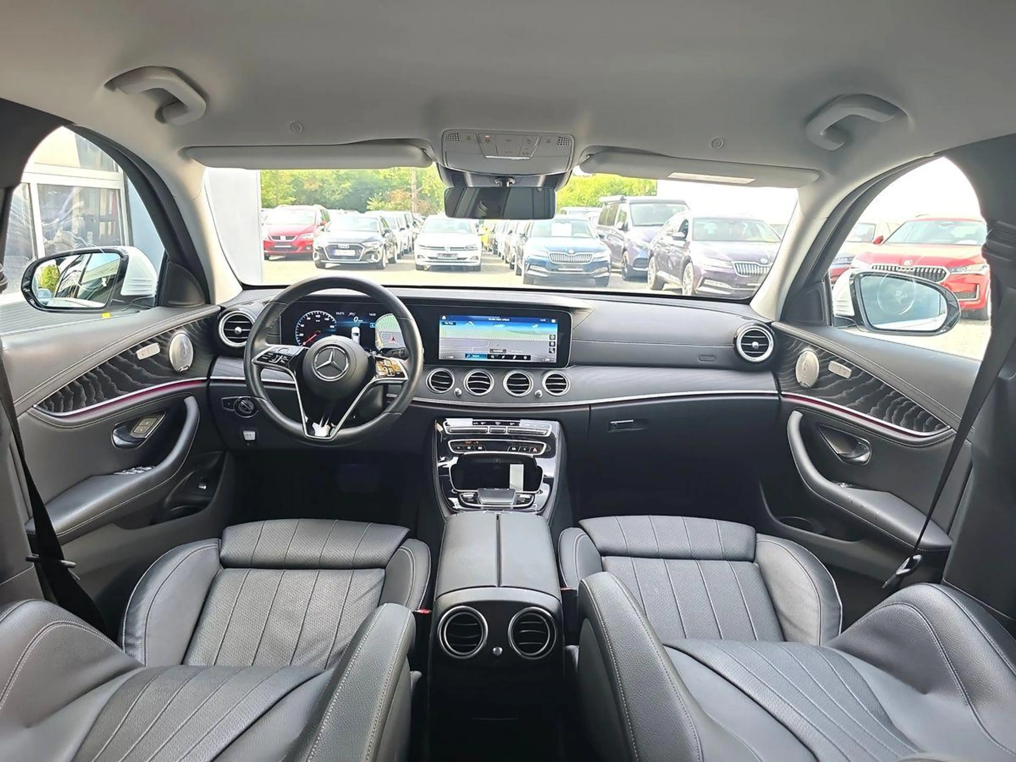 Mercedes-Benz E 300 de T STNDHZ BURM  R-KAM LEDER DISTRO — photo 13