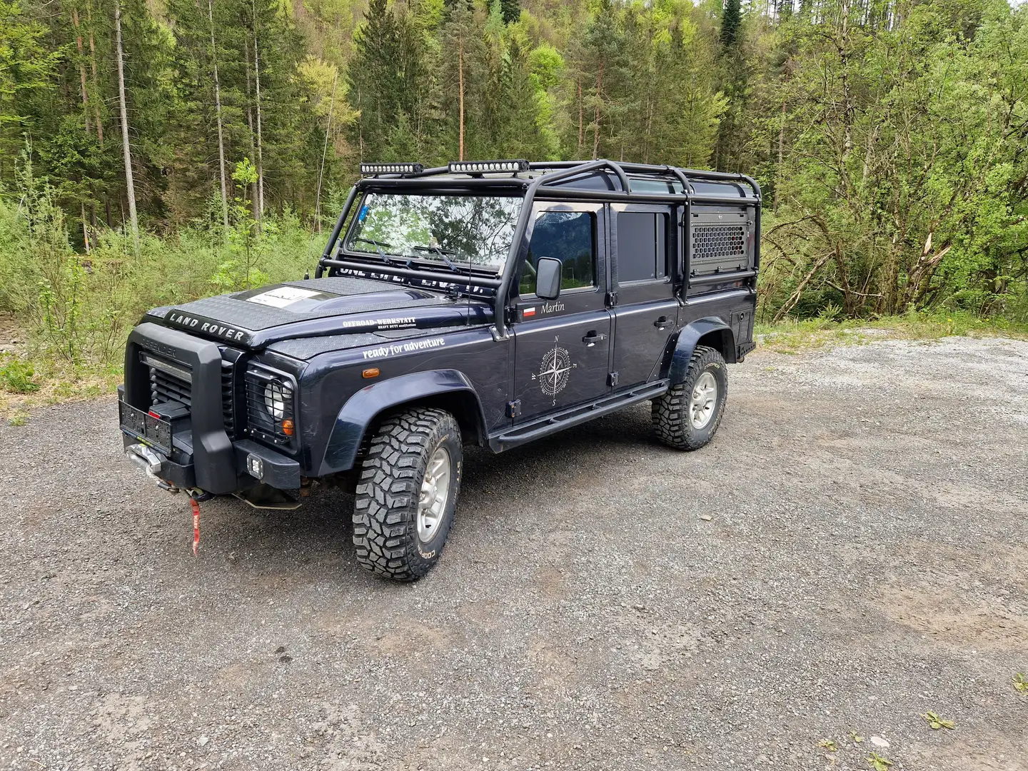 Land Rover Defender Land Rover 110" Station Wagon Uti Blau - 1