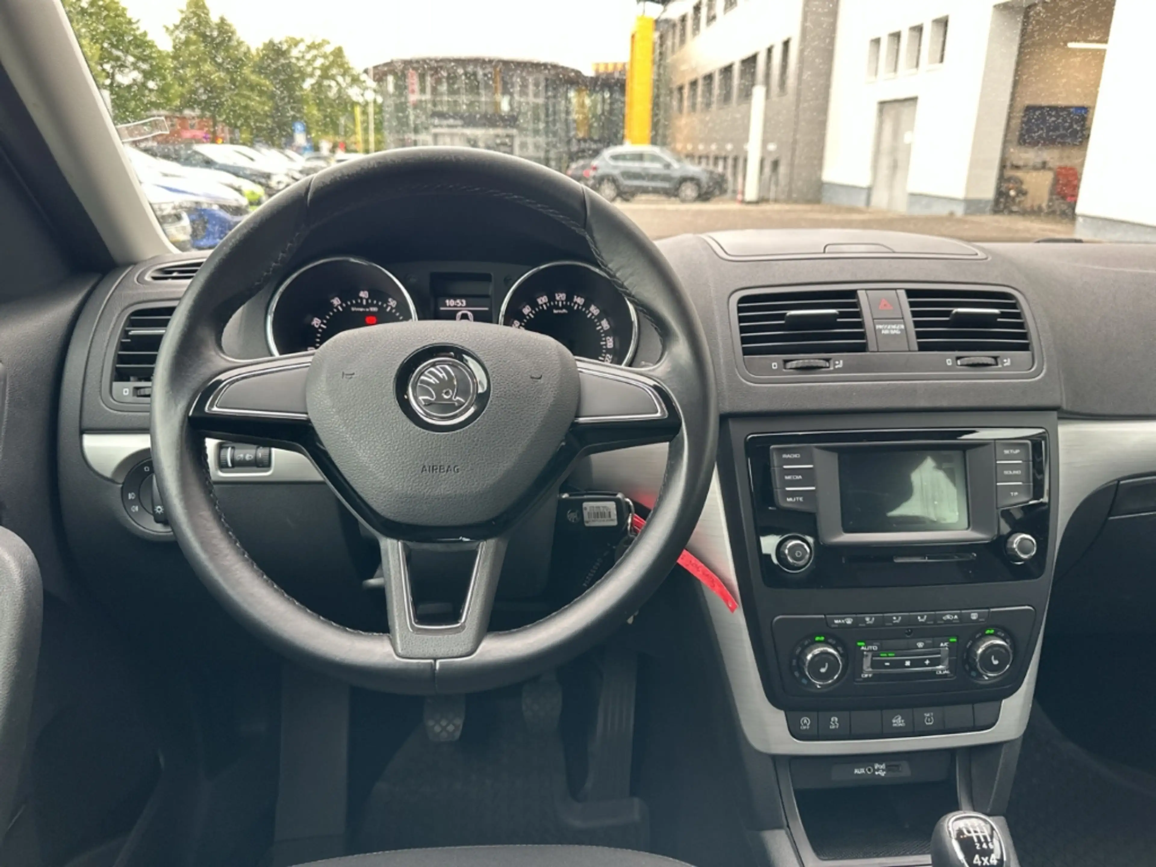 Skoda Yeti AMBITION OUTDOOR 1.4 TSI ALLRAD — photo 15