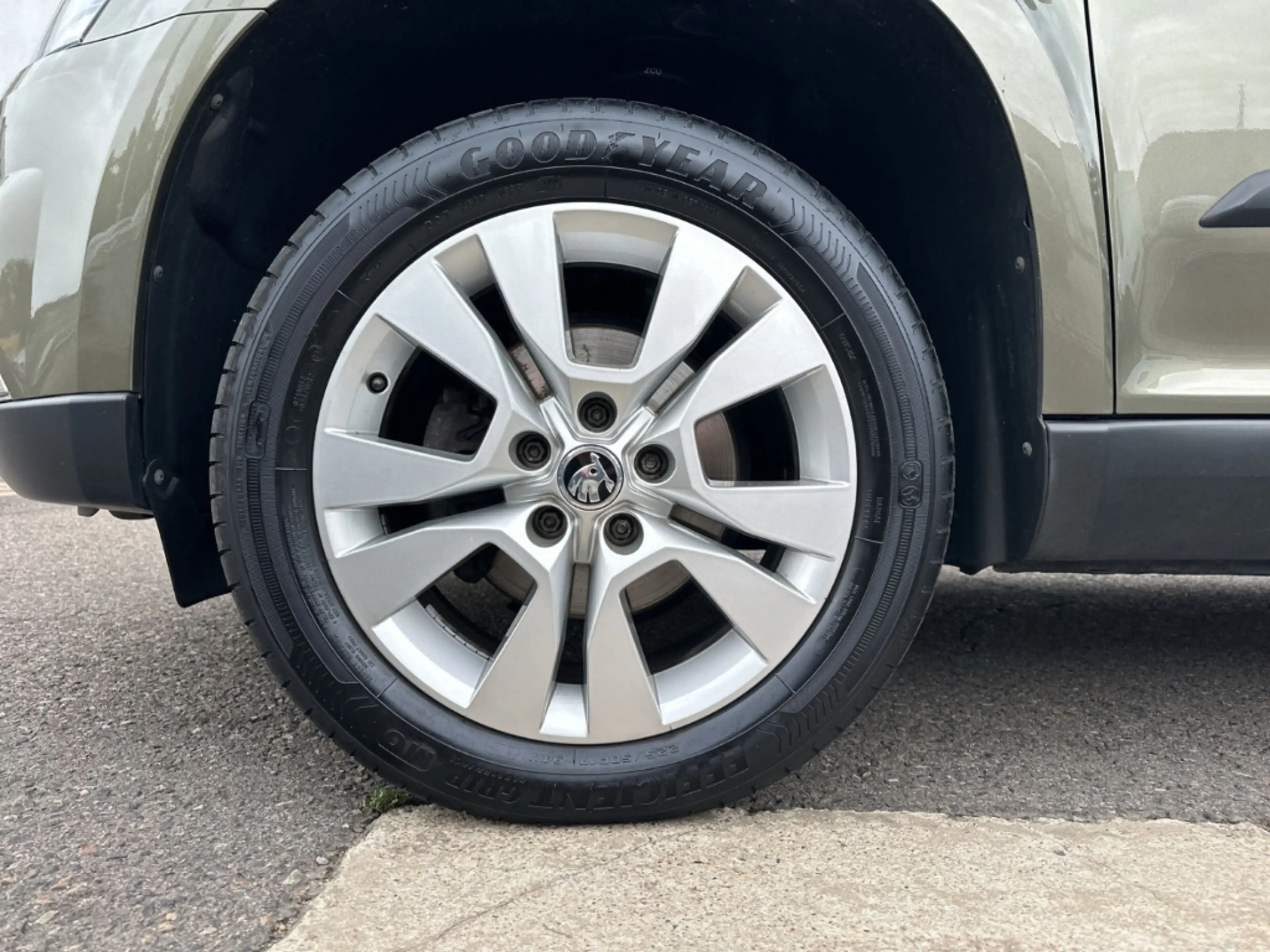 Skoda Yeti AMBITION OUTDOOR 1.4 TSI ALLRAD — photo 13