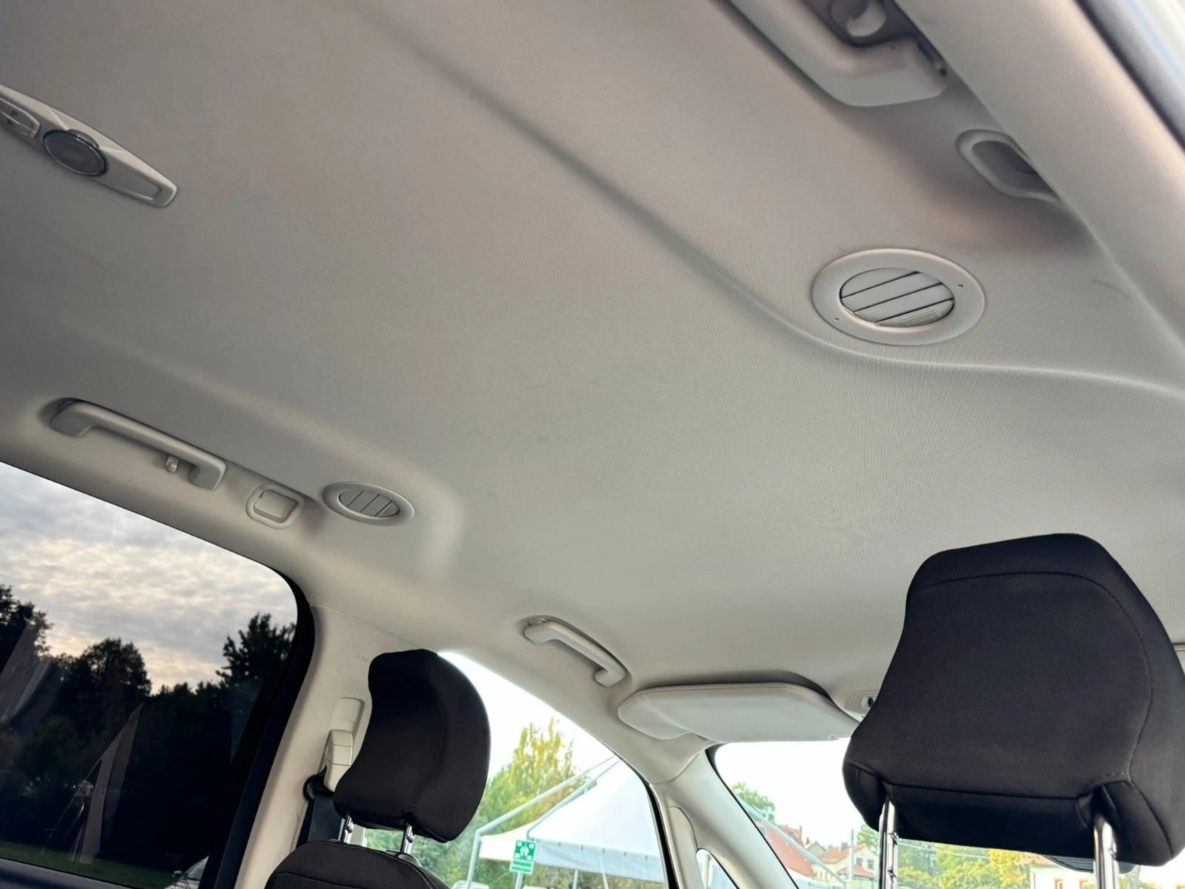 Ford Galaxy Titanium AWD AHK 7-Sitze LED 190PS — photo 13