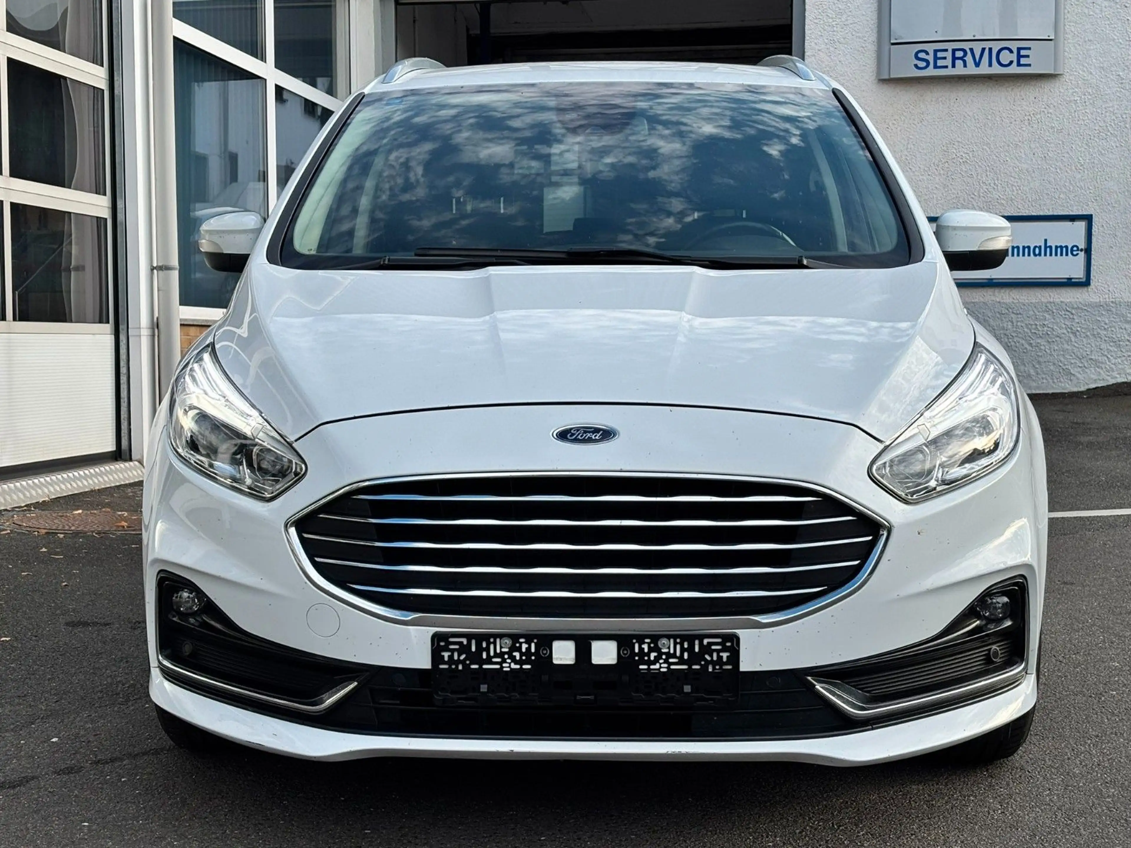 Ford Galaxy Titanium AWD AHK 7-Sitze LED 190PS — photo 7